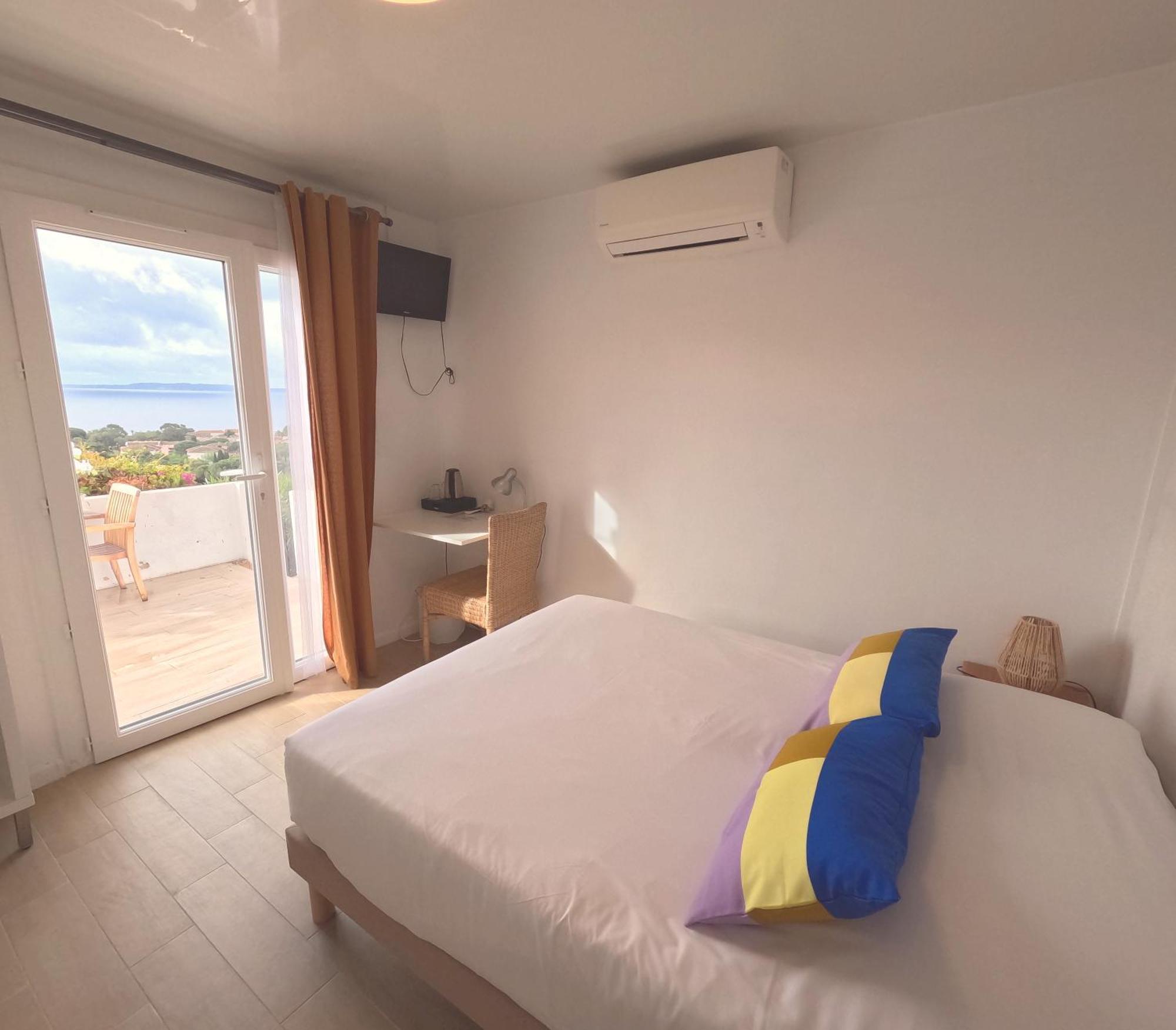 Azur Hotel Le Lavandou Luaran gambar